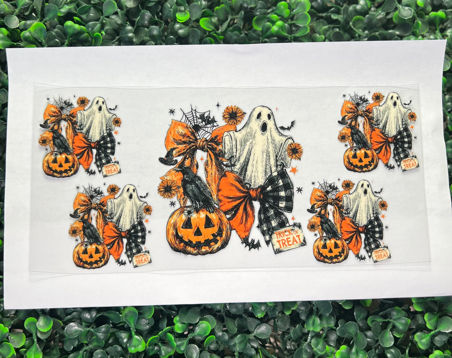 Pumpkin ghosts retro