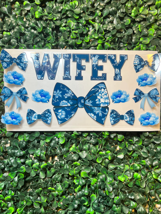 Wifey blue flowers and bows