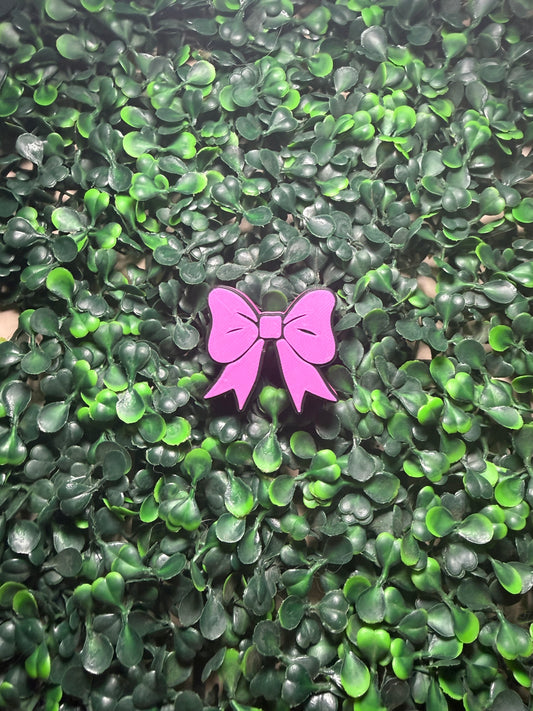 Dark pink strawtopper