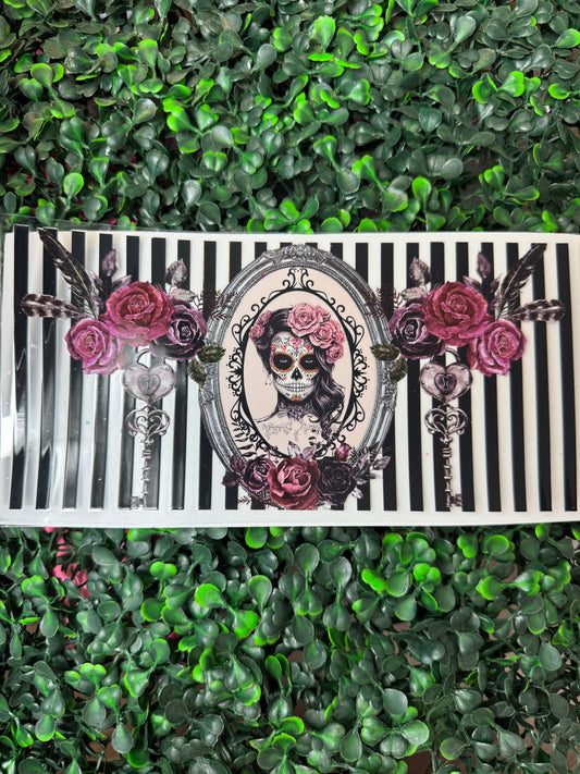 Gothic skull gal wrap