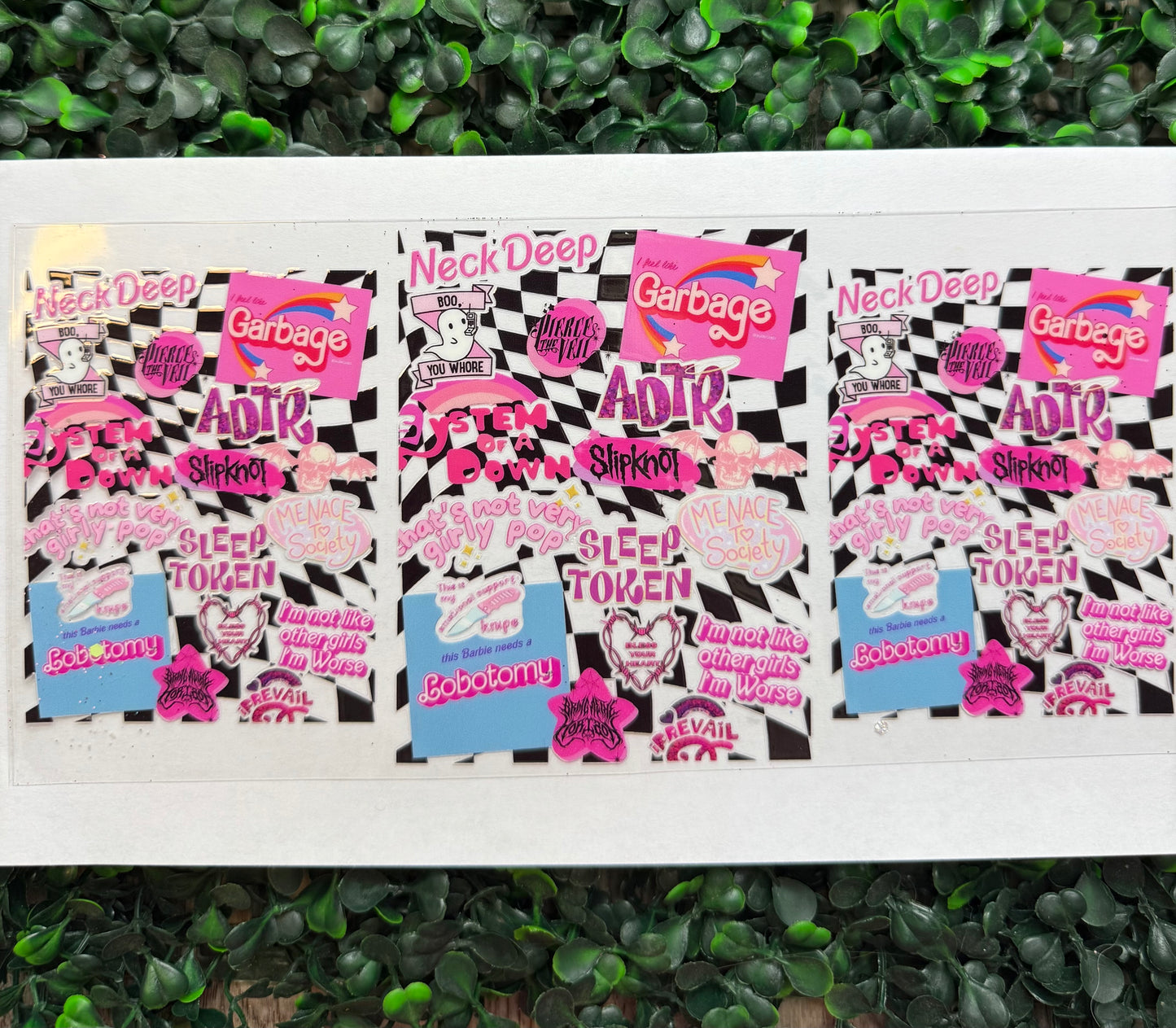 Collage wrap
