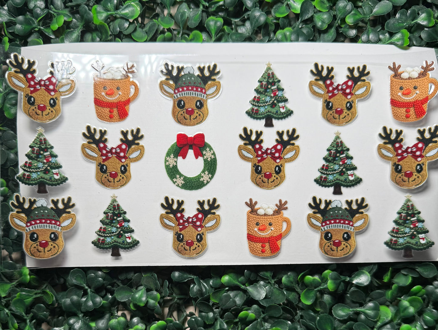 Reindeer and trees Christmas ￼