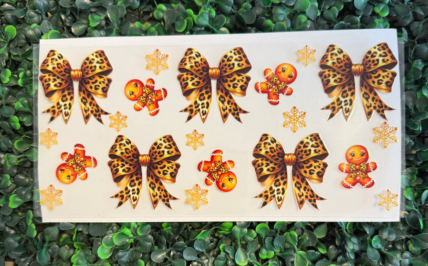 Gingerbread, cheetah bows