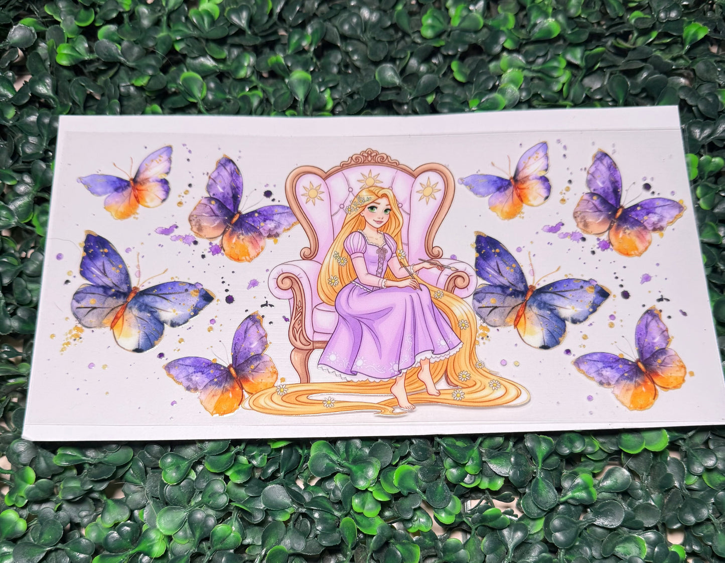 Butterflies tangled Rapunzel￼