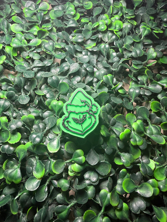 Grin in black strawtopper