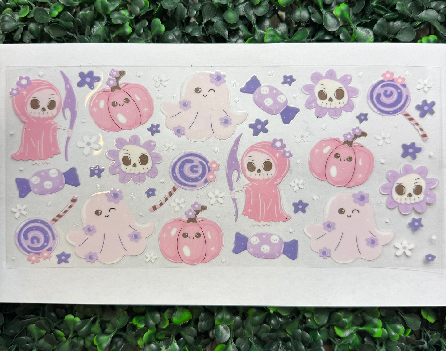 Cutesy Halloween skull ghosts wrap